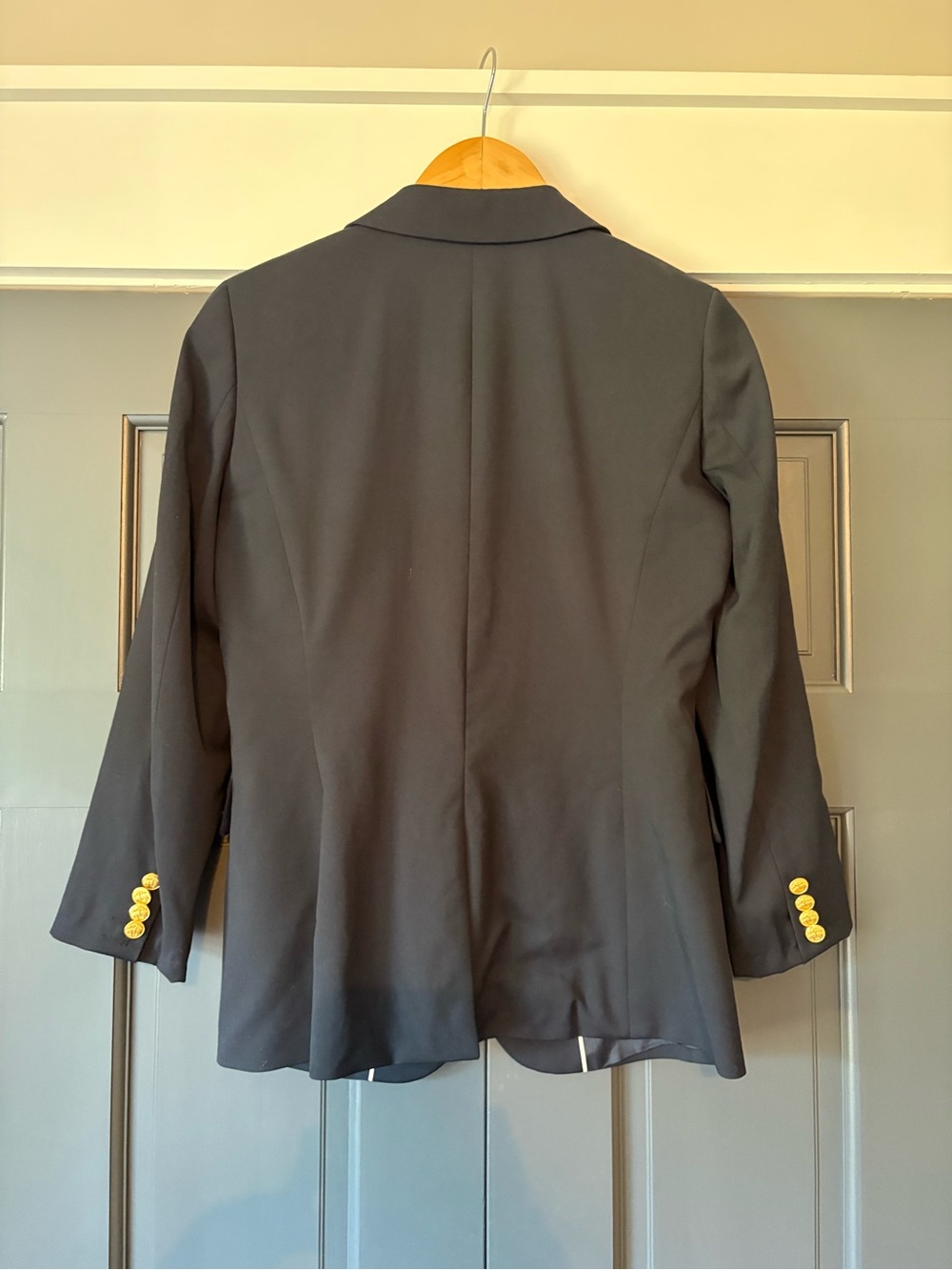 Brooks Brothers 346 Italian Wool Navy Gold Button Blazer Size 2 - Picture 5 of 9